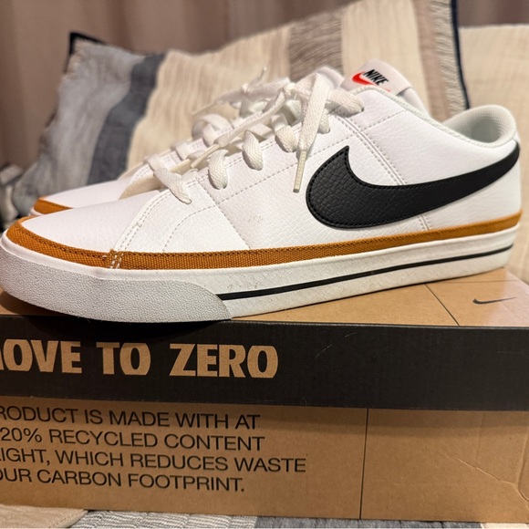 Nike Court Legacy NN - Men - Size 13 (runs slightly small) - Picture 2 of 3